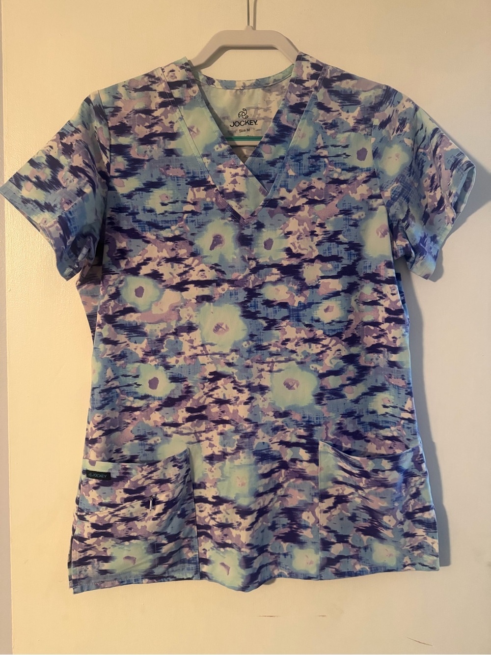 Jockey Short Sleeve V-Neck Top in Blue and Lavender Abstract Print